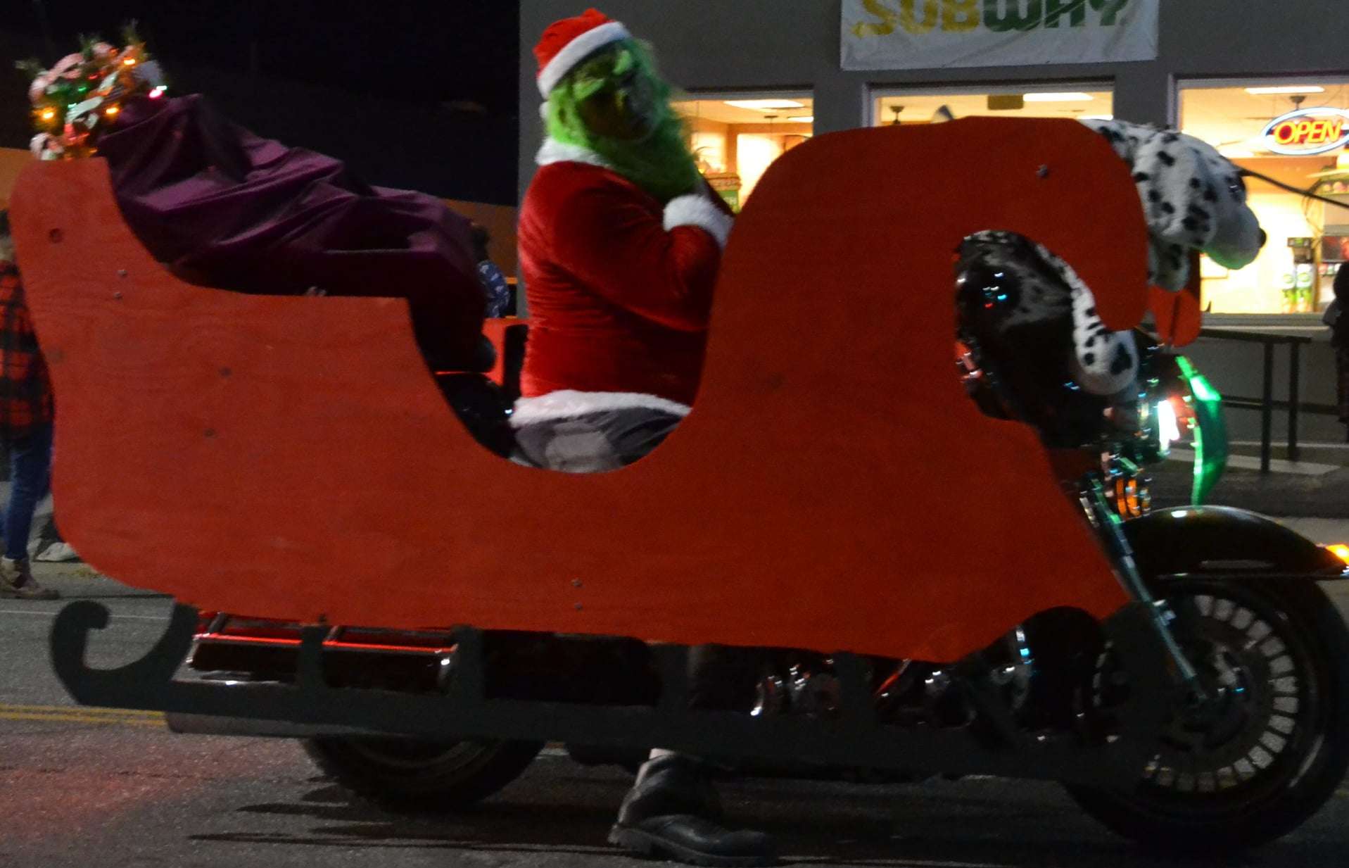 Photo from the 2021 Christmas Parade ( Photos permission by Shelbi Gustafson ).