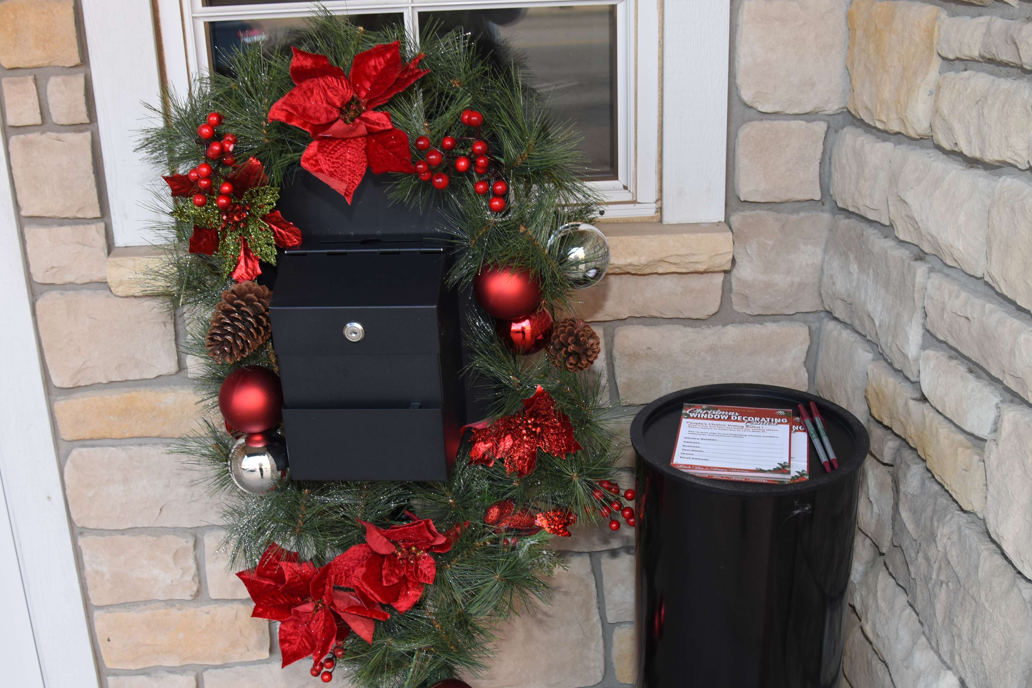 2022 People’s Choice Award voting location, 1213 Main Street.