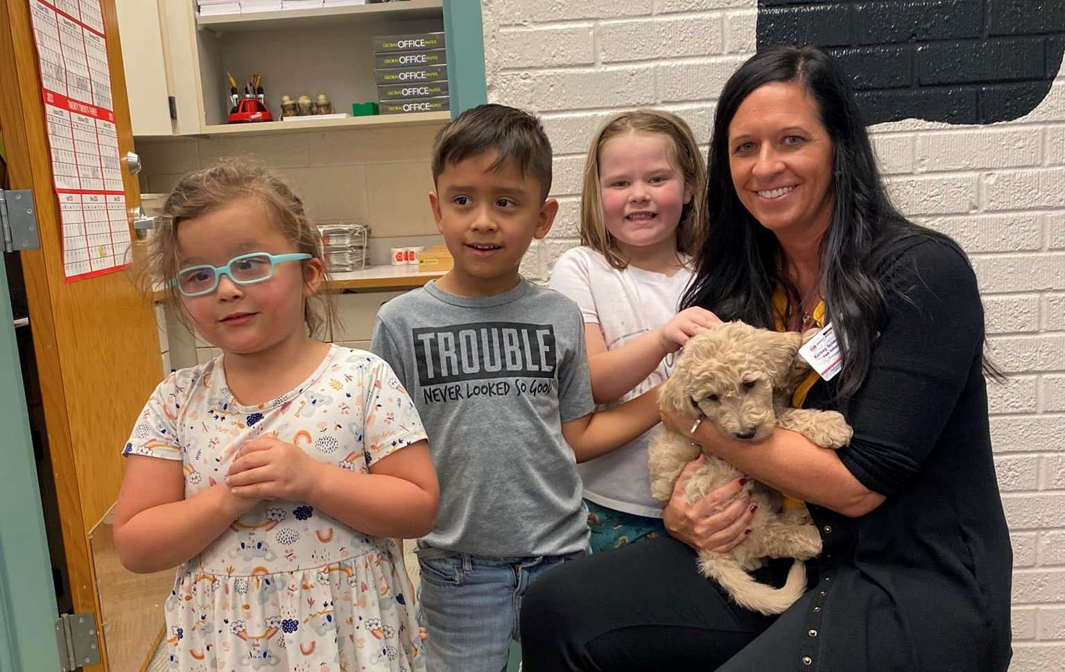 Park Elementary School in Great Bend welcomed their therapy dog to the building this fall.
