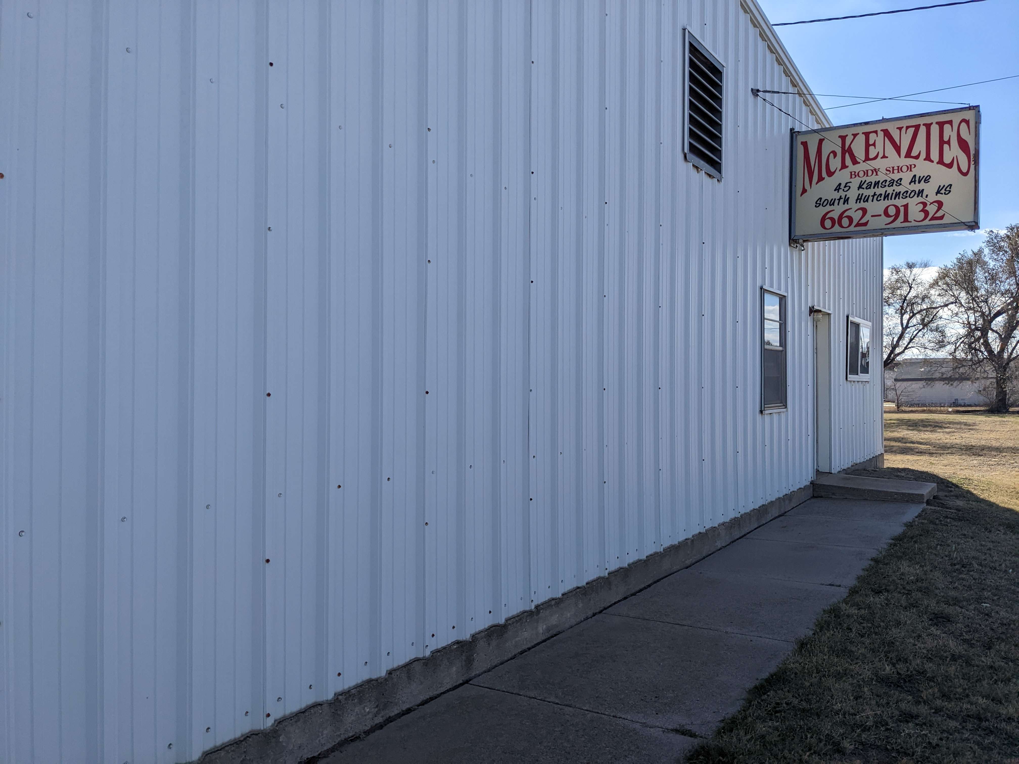 McKenzie Paint and Body 3-Photo by Charles Johnston
