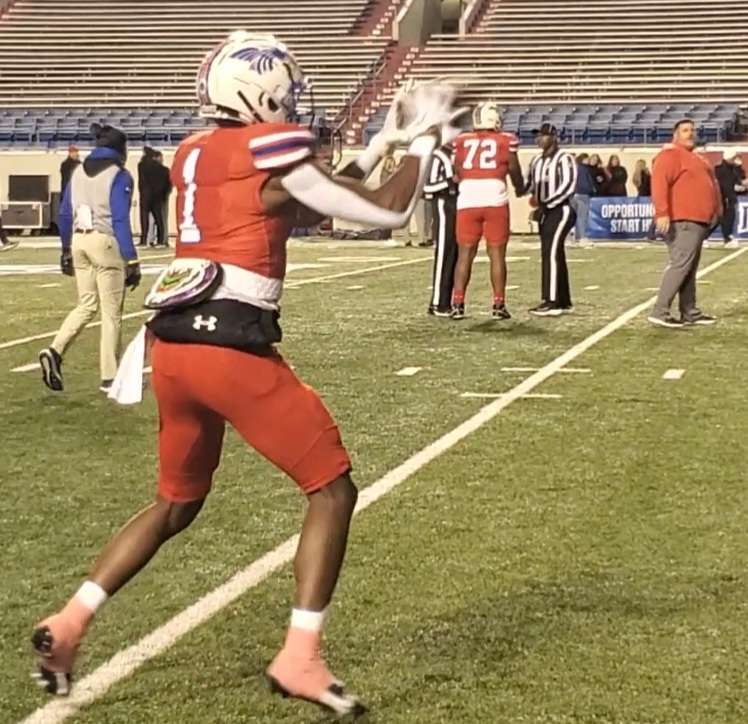 Malik Benson caught five passes on 12 targets for 54 yards.