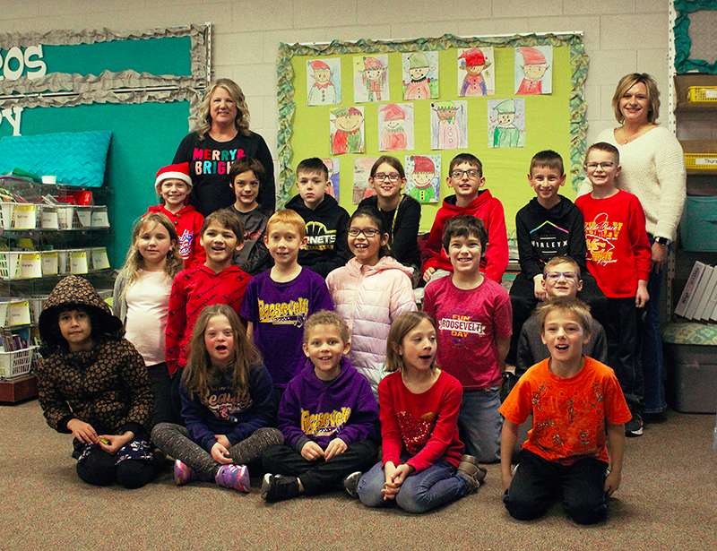 Amy Mayo's third-grade class. Photo by Cristina Janney/Hays Post<br>