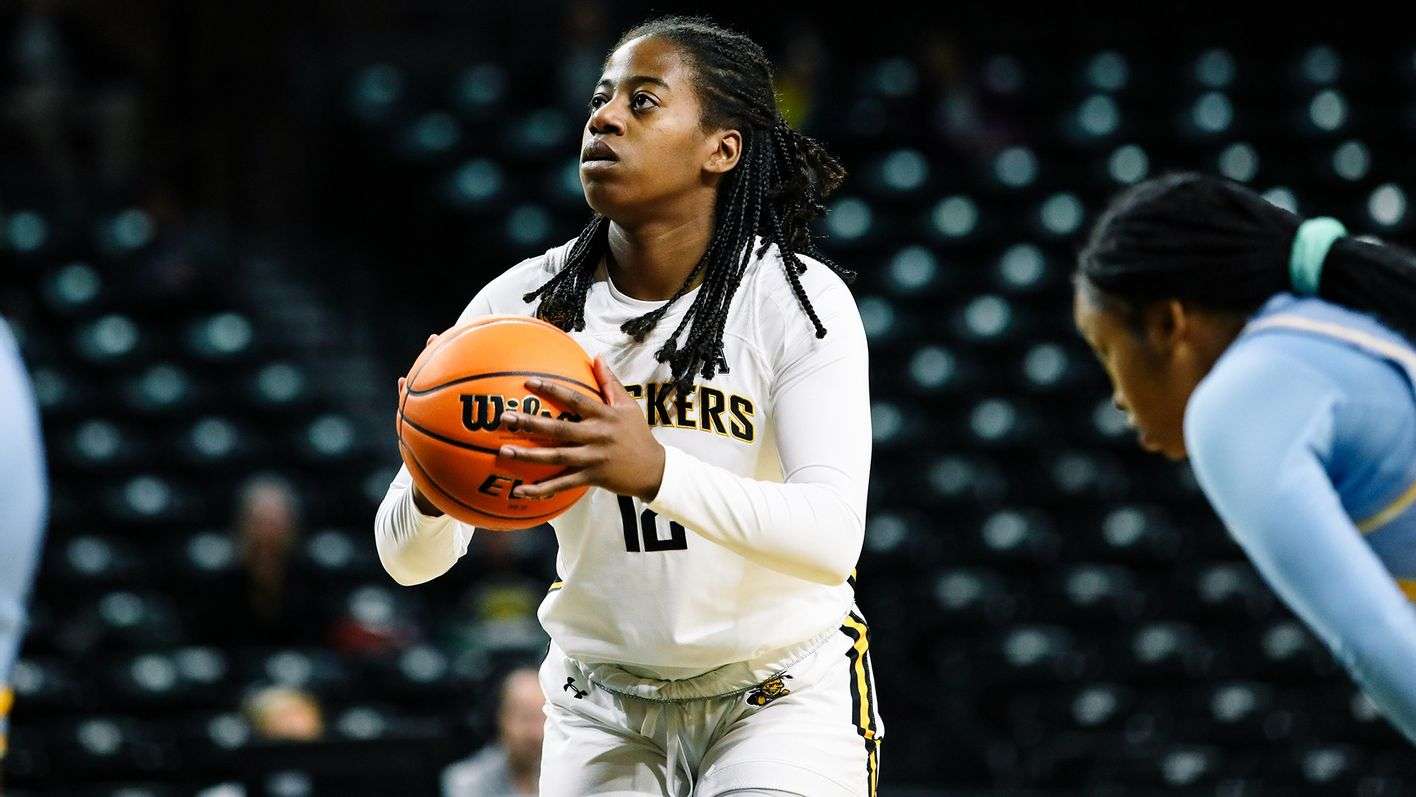 WSU WBB to host Cincy.jpg