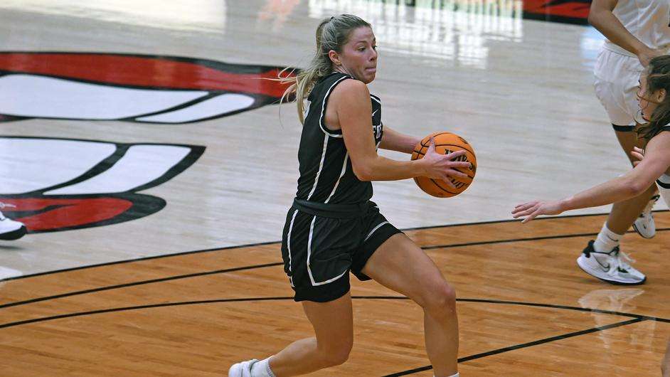 FHSU Sydney Golloday scored a career-high 17 points Saturday at Central Missouri. (FHSU Athletics photo/Seth Kincaid)