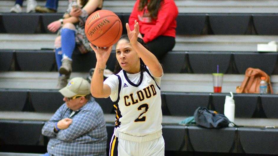<b>Shakira Smith was one of two T-Birds to finish with 10 points in a home loss to Cowley on Monday night. </b>Photo by Jessica LeDuc courtesy <a href="http://cloudtbirds.com">cloudtbirds.com</a>