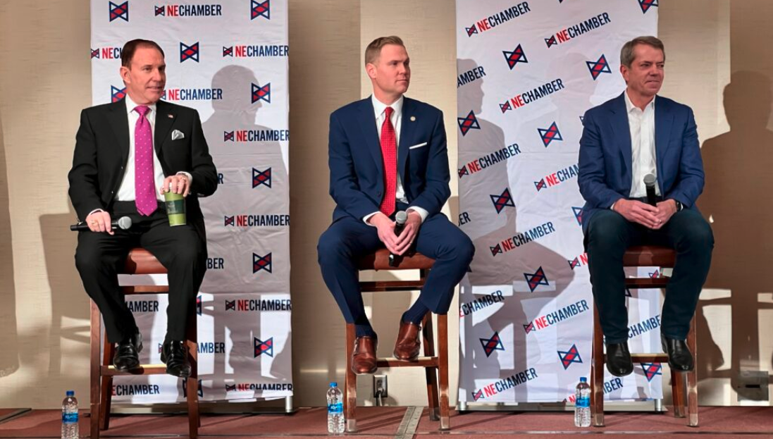 Nebraska gubernatorial candidate Charles Herbster, left, responded to criticism this week from fellow GOP candidate Jim Pillen, right. They’re shown here at a candidate forum in Lincoln, flanking fellow Republican candidate State Sen. Brett Lindstrom of Omaha. (Aaron Sanderford/Nebraska Examiner)