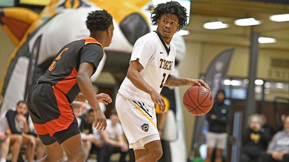 FHSU's Nyjee Wright (Courtesy FHSU Athletics, Nicole Heitmann)