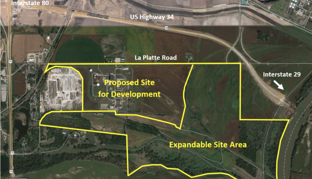 This site, just northwest of the confluence of the Platte and Missouri Rivers, has been viewed as a prime location for major development. The upper left portion is the abandoned location of a fertilizer plant just east of LaPlatte, Nebraska. The “expandable site area” is in the floodplain and eyed for expansion of habitat and recreational trail. (Courtesy of Grow Sarpy)