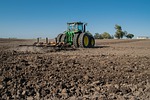 Survey: Farm prices, equipment sales soar across 10 states