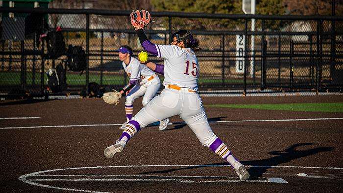 Photo courtesy <a href="http://kwucoyotes.com">kwucoyotes.com</a>