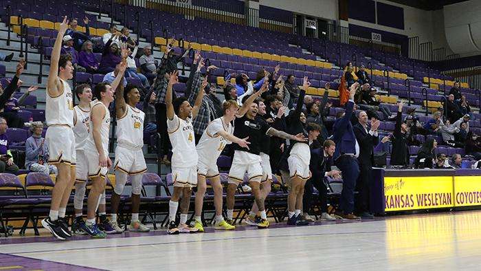 Photo courtesy <a href="http://kwucoyotes.com">kwucoyotes.com</a>