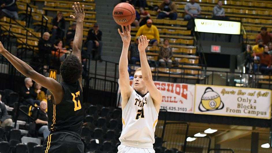 Jared Vitztum recorded a double-double to lead No. 18 FHSU past Missouri Western Wednesday night at Gross Memorial Coliseum (Courtesy FHSU Athletics, Nicole Heitmann)