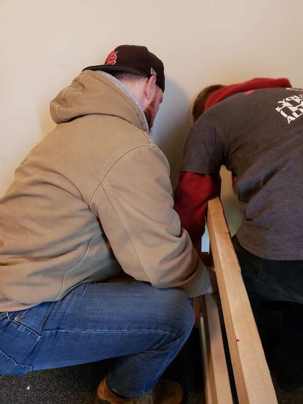 Photo courtesy of the St. Joseph Youth Alliance Youth Volunteer Corps website