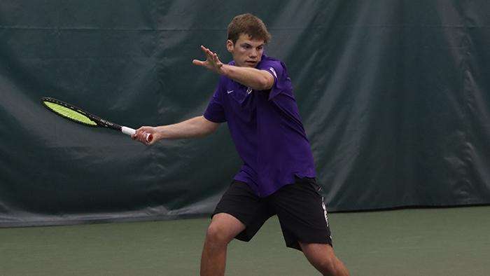 Photo courtesy <a href="http://kwucoyotes.com/">kwucoyotes.com</a>