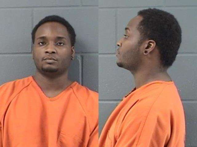 Rapheal Riggins, Failure to appear ( 3 counts ), Possession of controlled substance, Use / possess with intent to use drug paraphernalia into human body, Arrested 4/11