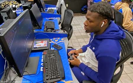 Chance Costello competes in his weekly Madden 22 matchup - Barton Athletics