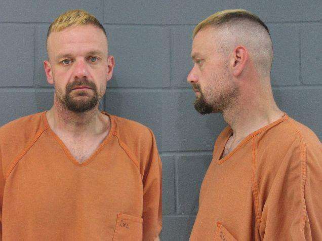 Kristopher Cowart, Possession of controlled substance, Use / possess with intent to use drug paraphernalia into human body, Arrested 4/18