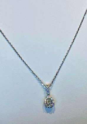 <b>This beautiful diamond pendant will be one of the many prizes at the Salina Women's Fair.</b> Photo courtesy&nbsp;Jacobson Jewelry