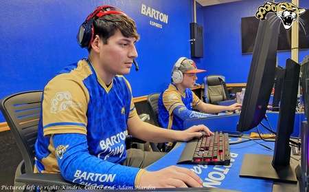 Call of Duty Cold War Gunfight duo's Kindric Castro and Adam Hardin competing in their weekly match - Barton Athletics