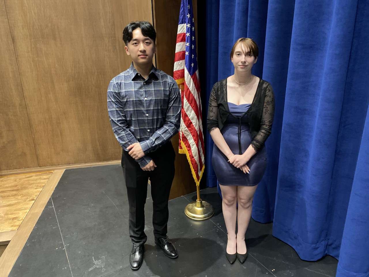 ( L-R ) Valedictorian Ryan Pham and Salutatorian Katrina Muller&nbsp;