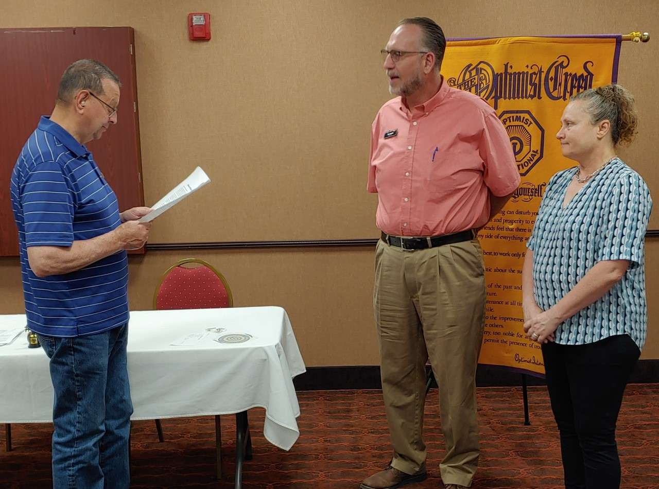 ( L-R ) Don Manley, Ron Johnson, Amy Johnson