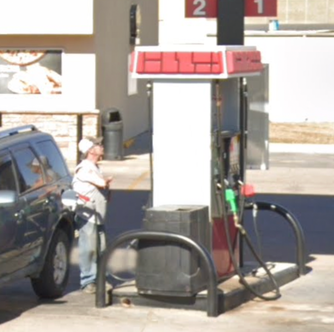 Some in Kansas see gas prices drop below 3 a gallon