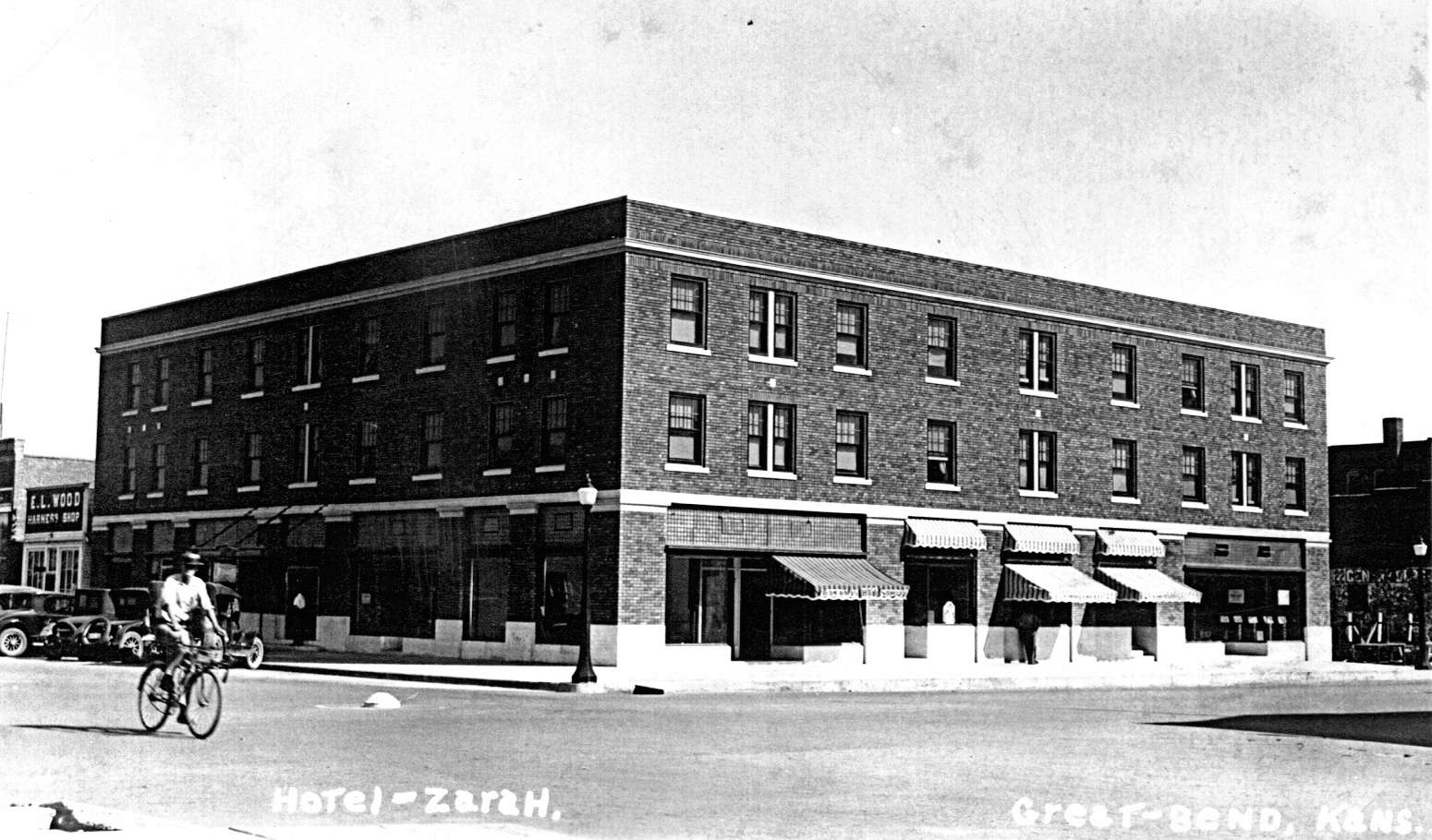 The Zarah Hotel, Lakin and Main.