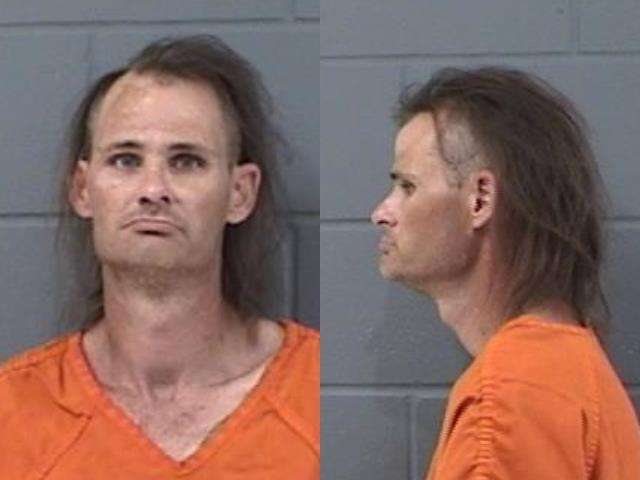 Melvin Kane Jr., Possession of controlled substance, Use / possess with intent to use drug paraphernalia into human body, Operate a motor vehicle without a valid license, Arrested 6/23