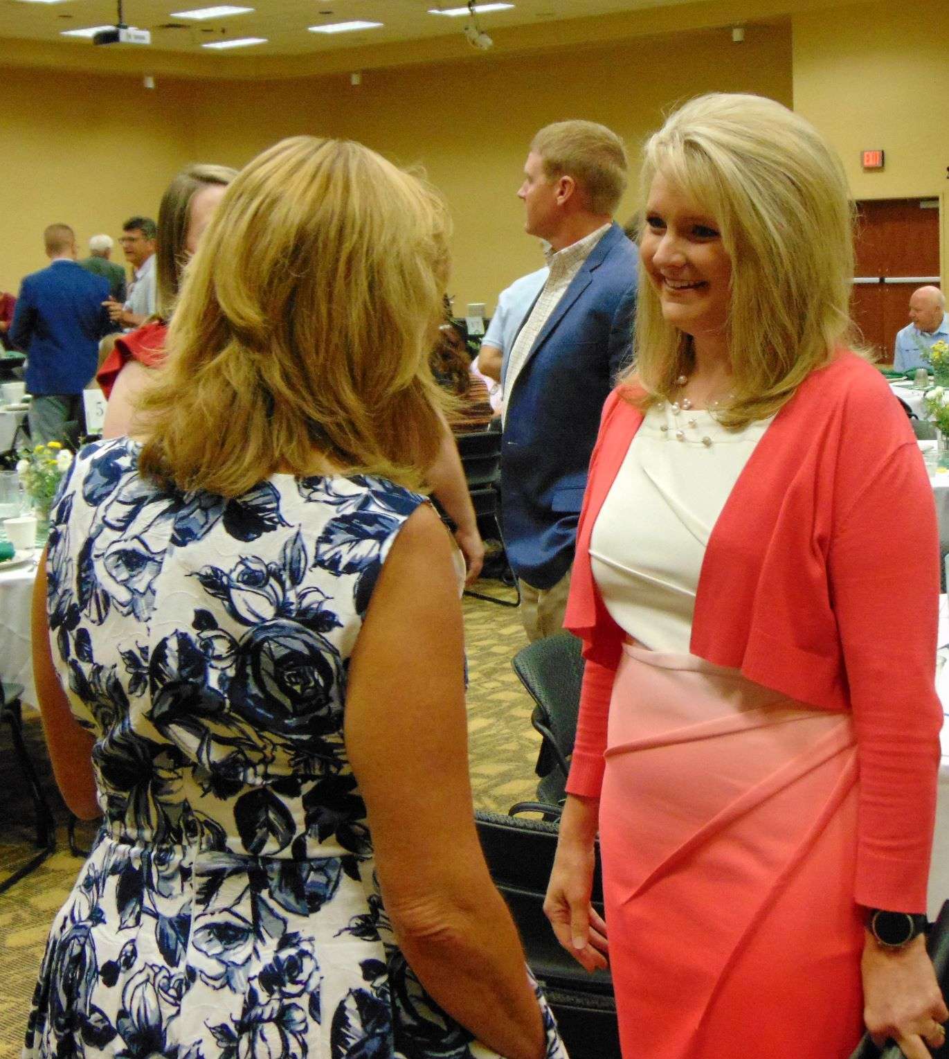 Missouri Ag. Dir. Chris Chinn speaks with Rep. Brenda Shields during a recent stop in St. Joseph/Photo by Brent Martin