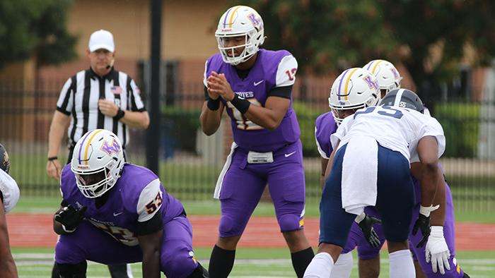 Photo courtesy <a href="http://kwucoyotes.com">kwucoyotes.com</a>