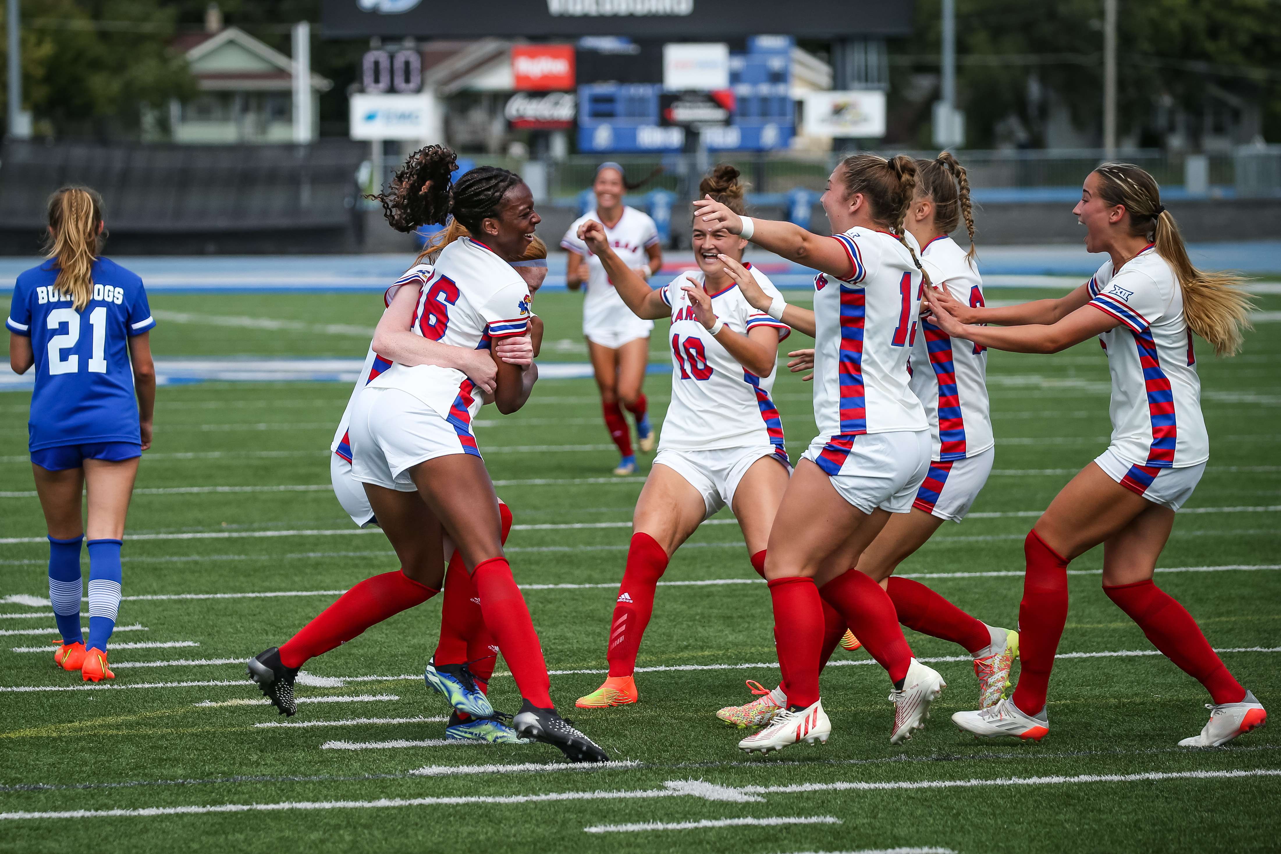 Photo courtesy <a href="http://kuathletics.com">kuathletics.com</a>