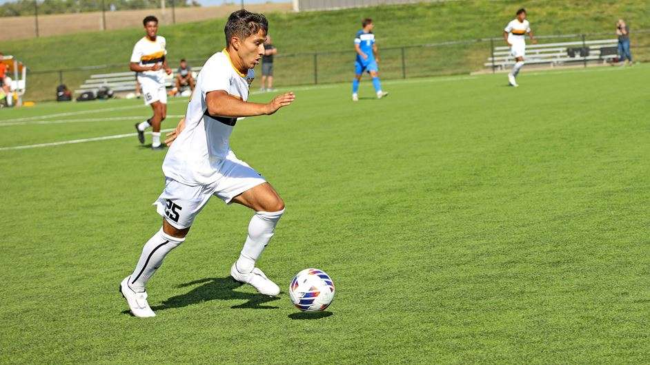 ⚽ FHSU men receiving votes in latest United Soccer Coaches Top 25 poll