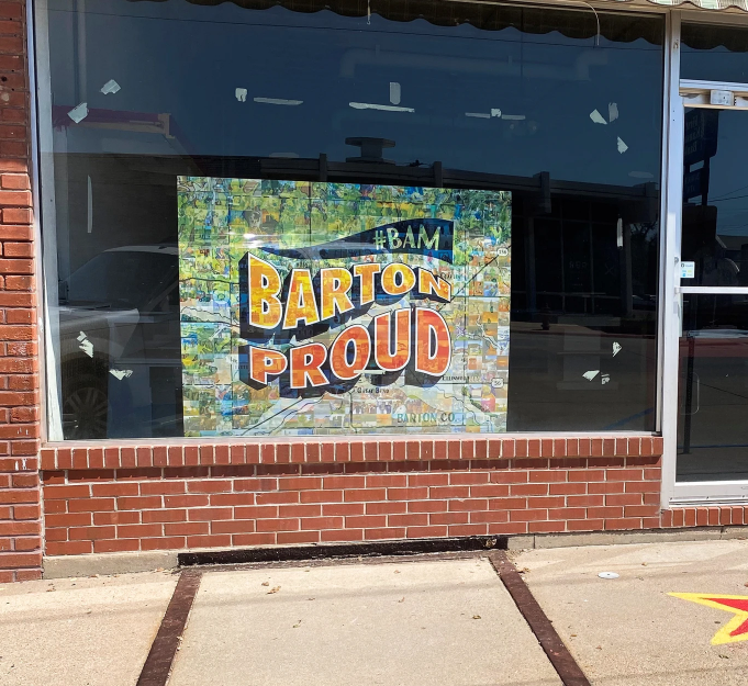 102 Main Street in Hoisington