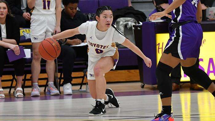 <b>Angel Roman.</b> Photo courtesy <a href="http://kwucoyotes.com">kwucoyotes.com</a>