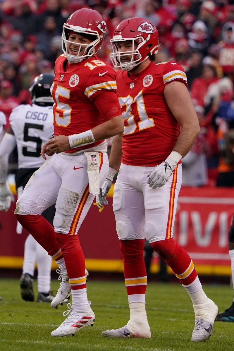 <b>Kansas City Chiefs quarterback Patrick Mahomes (15) limps after an injury during the first half of the NFL divisional round playoff game against the Jacksonville Jaguars Saturday in Kansas City, Mo.</b> (AP Photo/Ed Zurga)