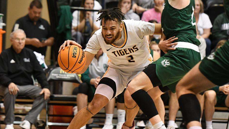 Fort Hays State's Traejon Davis (2) drives to the basket vs. No. 7 NW Missouri State Saturday, January 28, 2023. (FHSU Athletics photo/Nicole Hietmann)