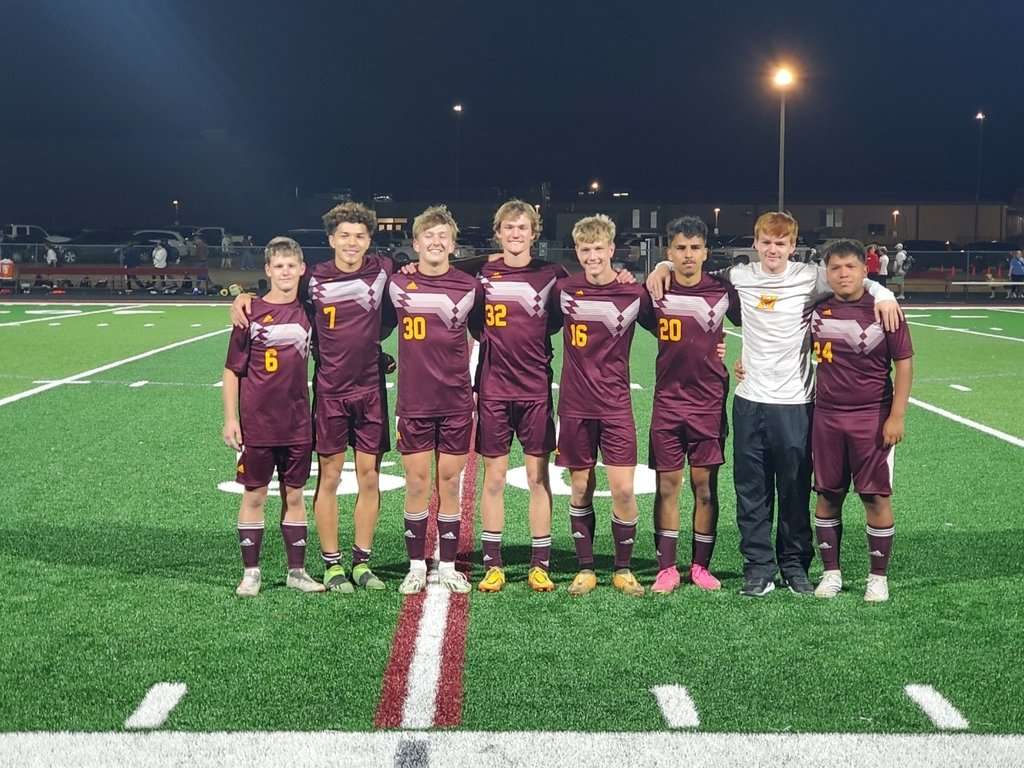 HHS seniors (HHS athletics photo)