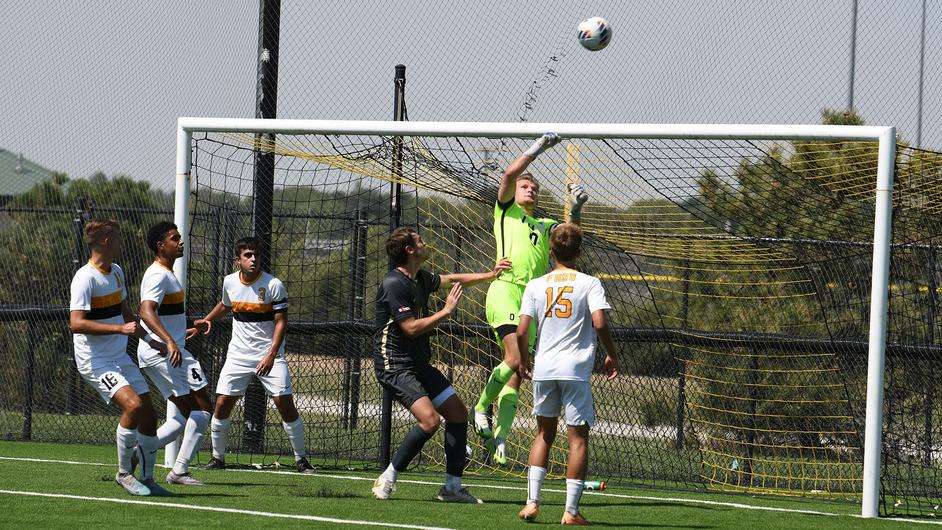 FHSU Athletics photo/Ryan Prickett