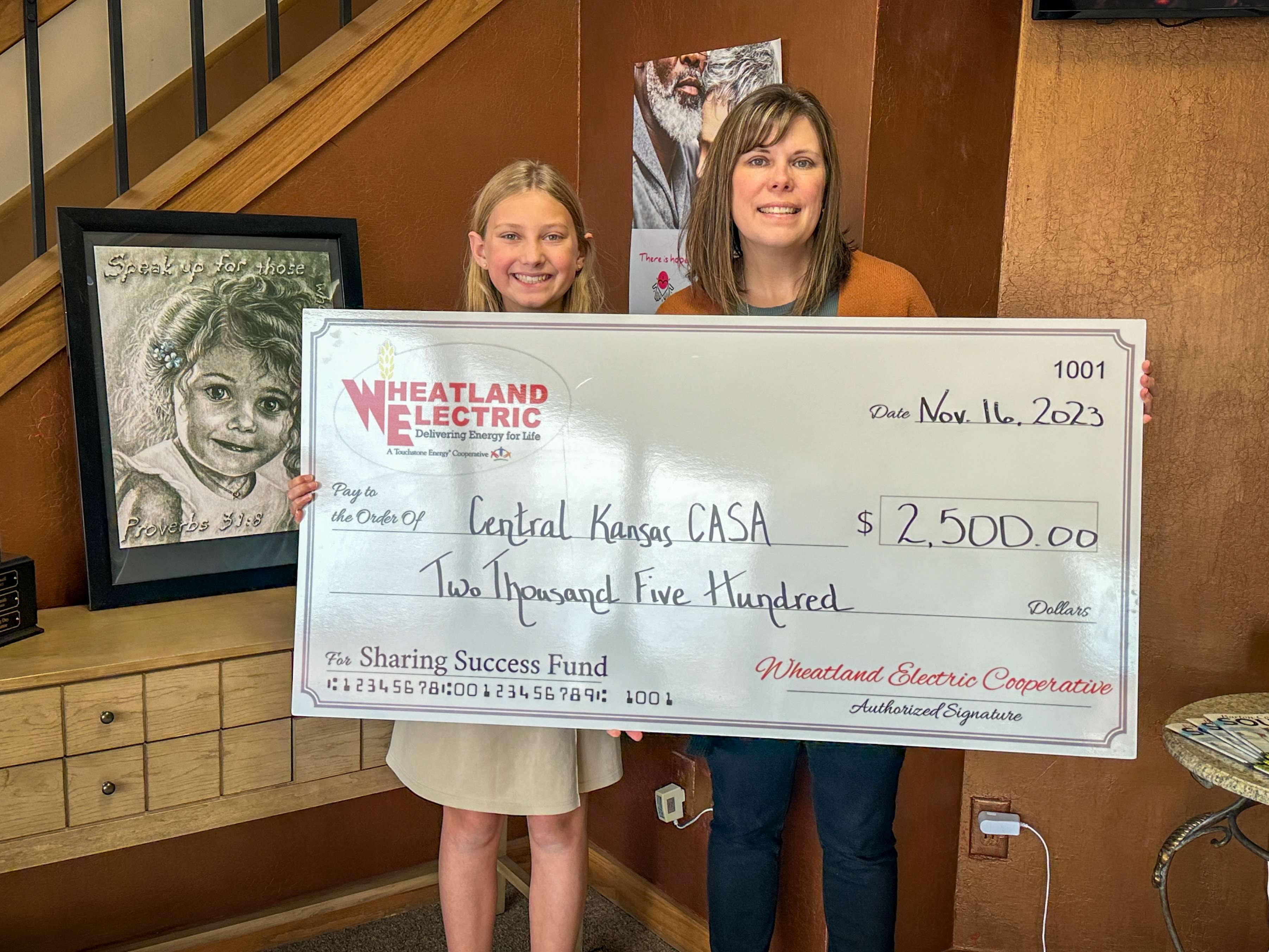 Central Kansas CASA, Inc., based in Great Bend and serving Barton, Rice, Ellsworth, Russell, and Stafford counties, counties, was championed by fans and followers on Wheatland’s Facebook page to win a $2,500 Sharing Success grant during our Sharing Success Charity Challenge. Pictured here is Jennifer Gregg, executive director, with her daughter.
