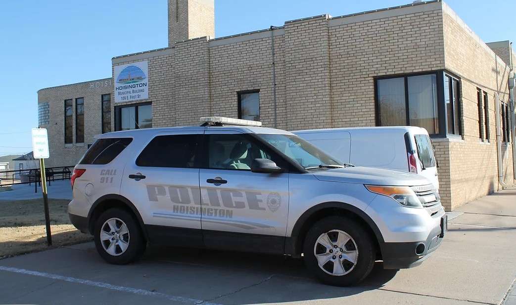 Hoisington police Attempted kidnapping a false report