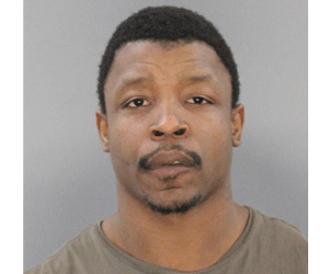 <b>Darrius Webb: Contempt of court (x2), fugitive from justice</b>