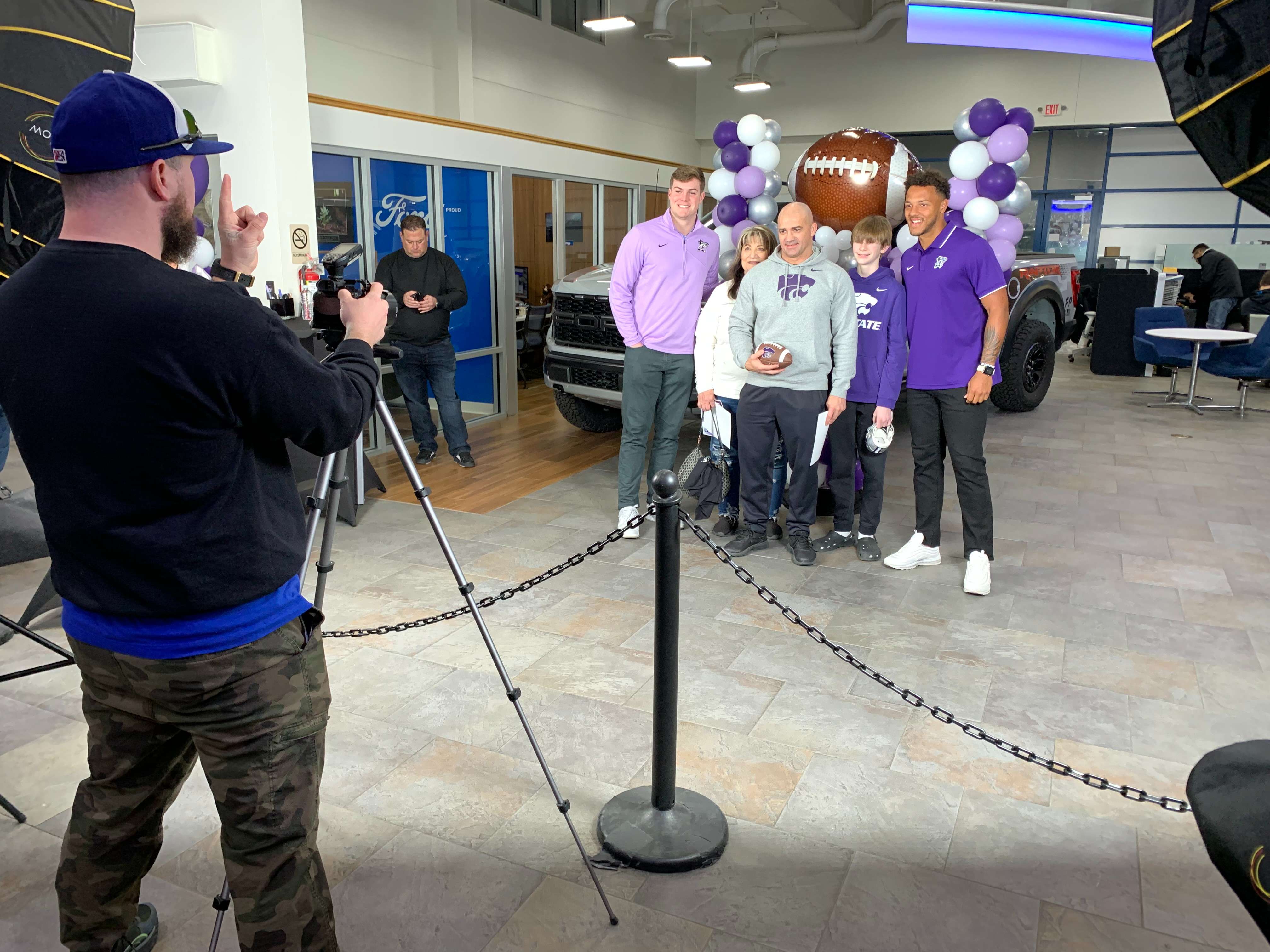 <b>K-State's quarterbacks Will Howard and Adrian Martinez pose with fans.</b> Photos by Nate King/Salina Post