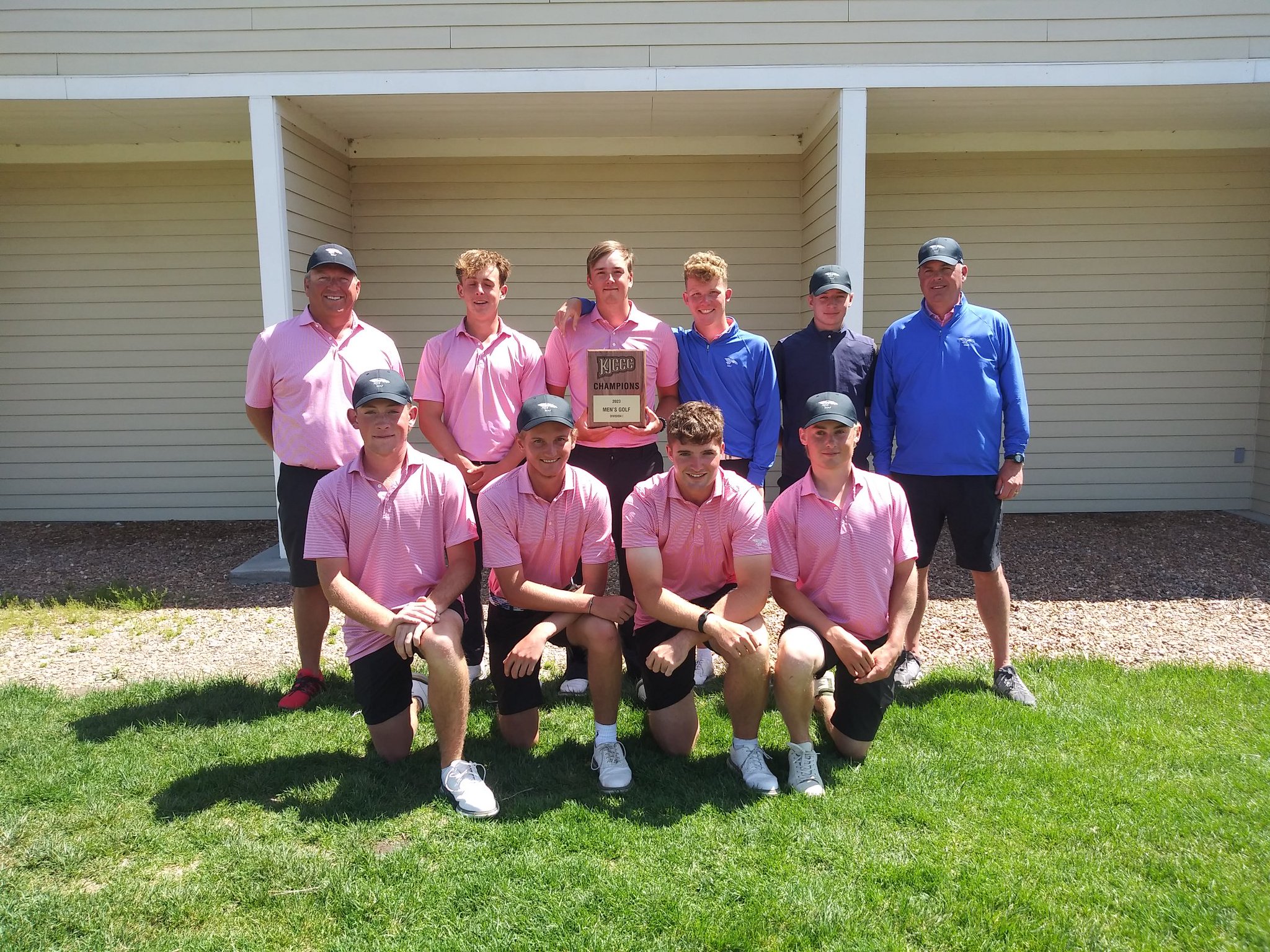 The 2023 Blue Dragon men's golf team won the Jayhawk Conference team championship for the fourth-straight season. (Steve Carpenter/Blue Dragon Sports Information)