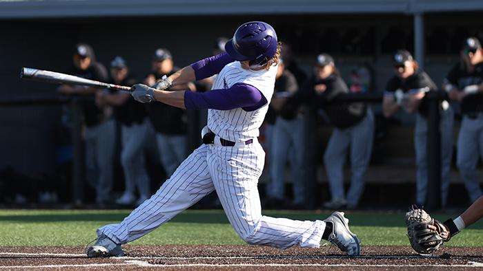 Photo courtesy <a href="http://kwucoyotes.com">kwucoyotes.com</a>