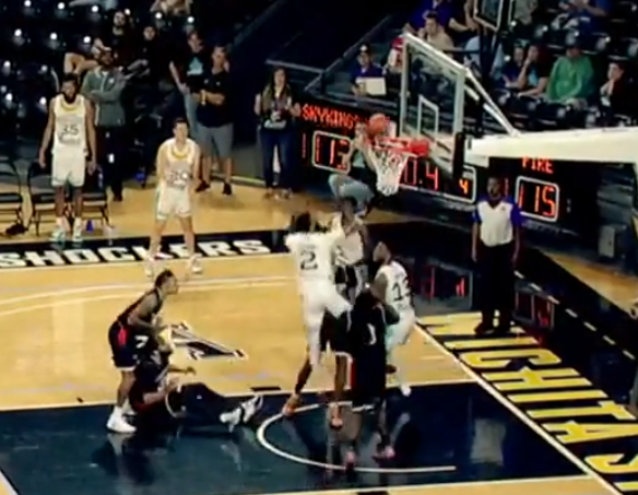 Jachai Simmons put-back basket to tie.