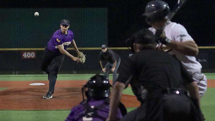 Photo courtesy <a href="http://kwucoyotes.com">kwucoyotes.com</a>