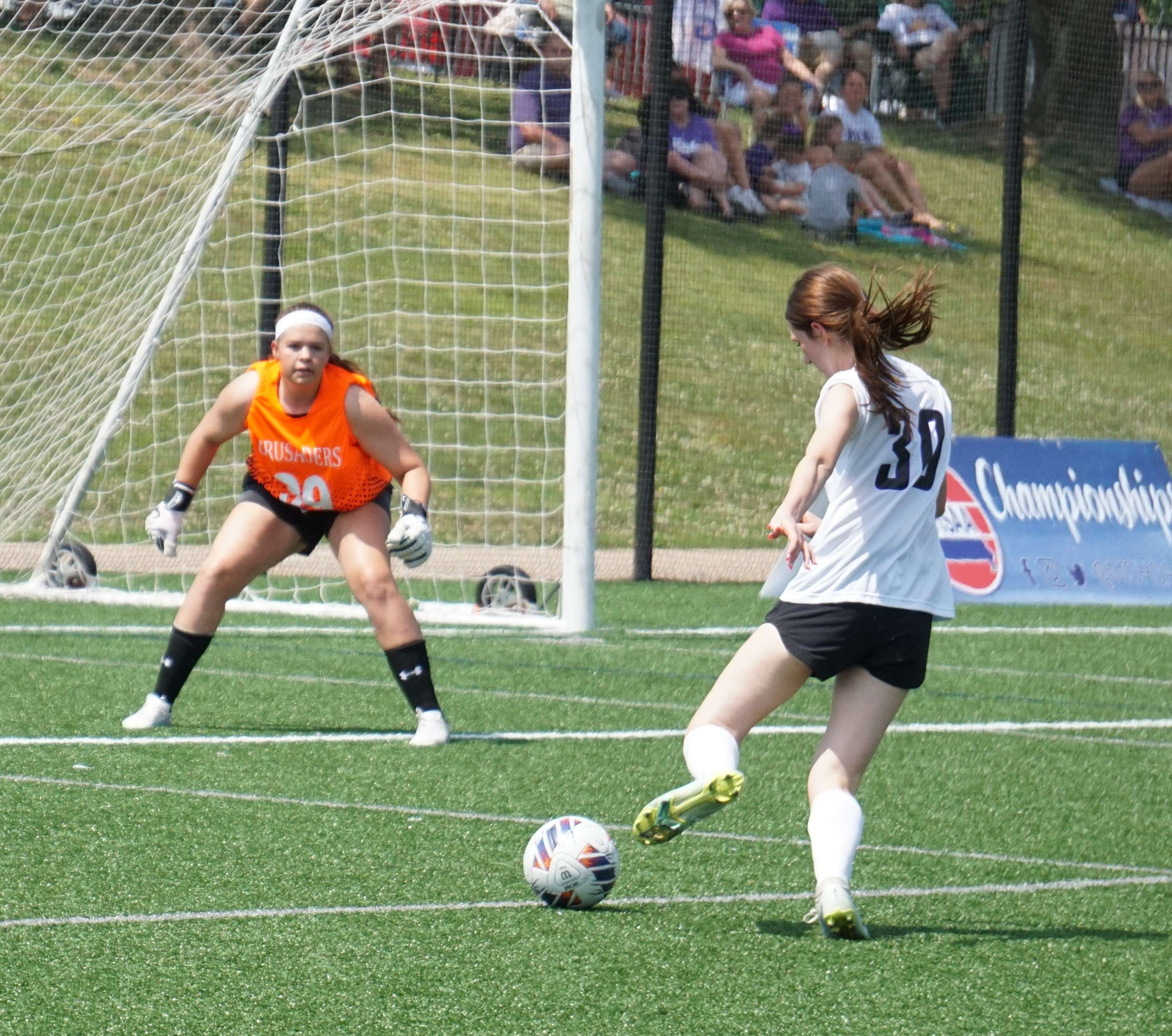 Lindsey Wright-Atha takes a shot in the second half.