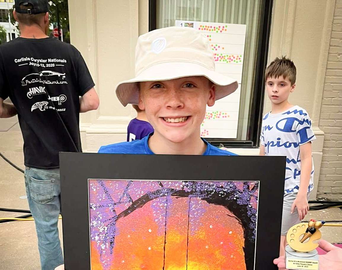 Hoisington student wins Art Alley competition