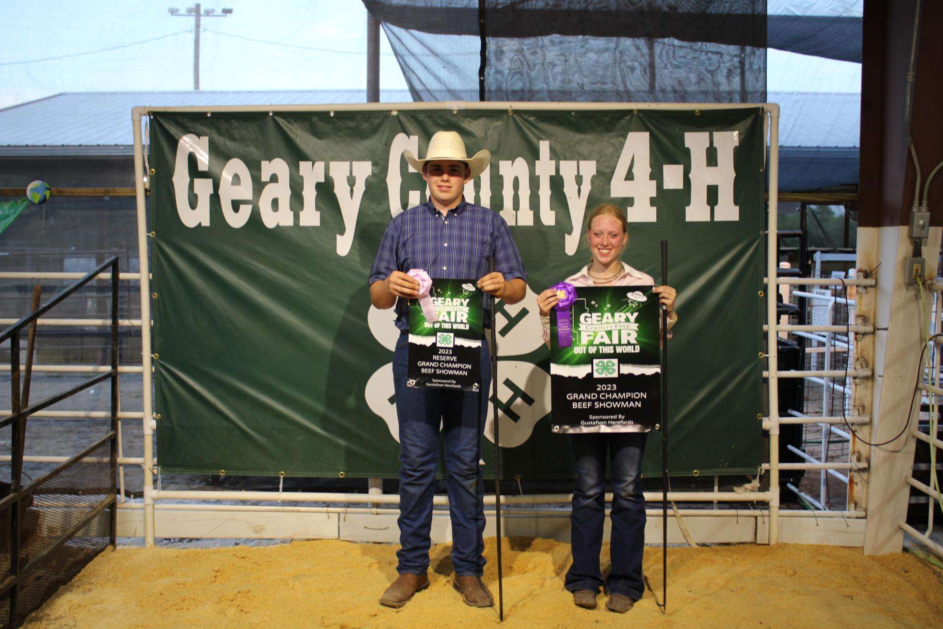 SHOWMAN - TAVA GUSTAFSON (G), CODY BROWN (RG)