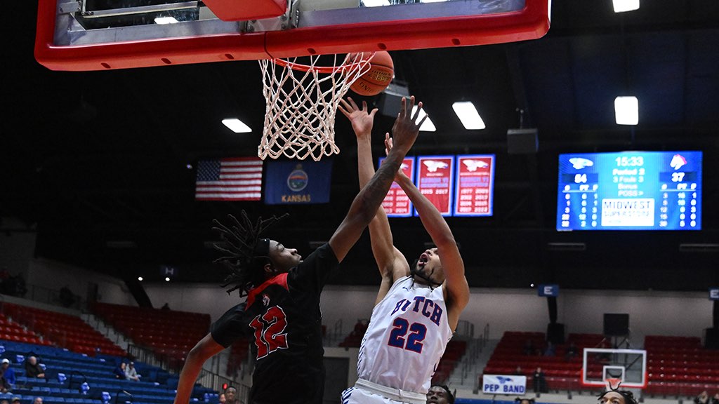 Kamryn Thomas goes to the hoop for two of his team-high 16 points as No. 21 Hutchinson defeated Northwest Tech 89-56 on Saturday at the Sports Arena. (Andrew Carpenter/Blue Dragon Sports Information)<br>